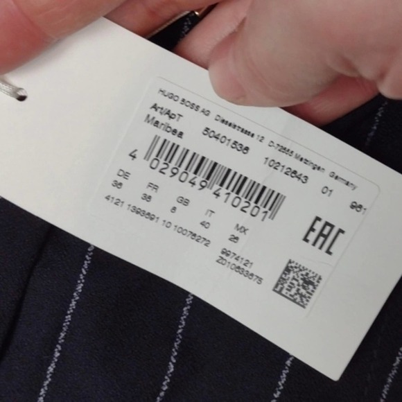 Hugo Boss Pinstripe Skirt Size 4 NWT - Picture 5 of 6